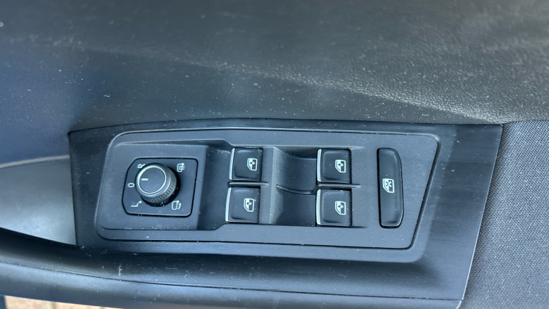 Volkswagen T-Roc 1.5 TSI EVO SE 5dr Petrol Hatchback